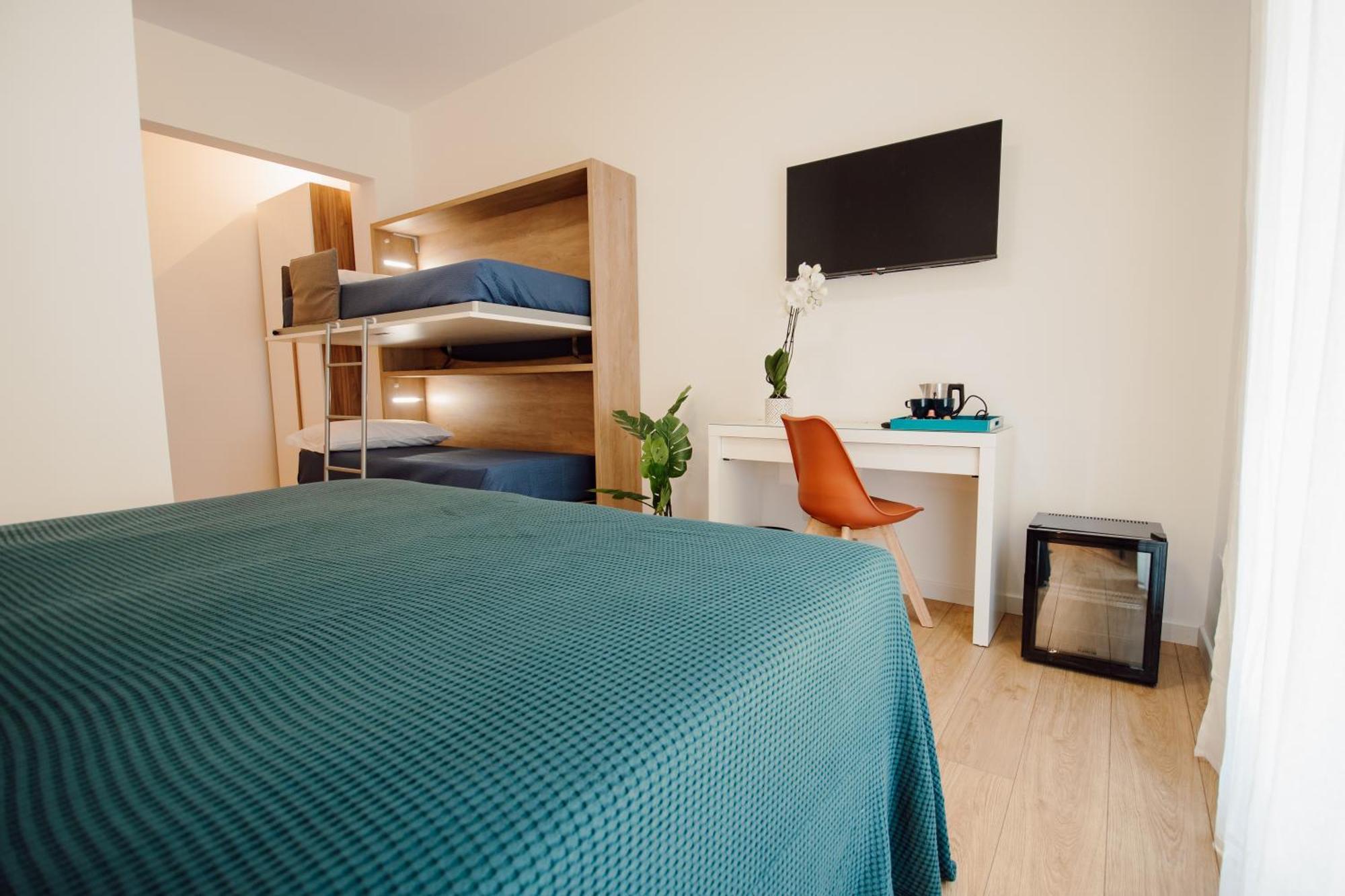 Sweet Dreams Hotel Чивитавекия Екстериор снимка